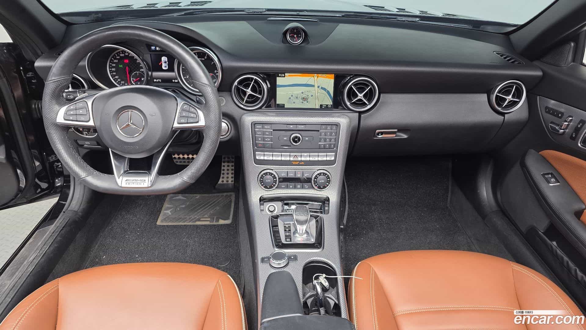 SLC-Class Mercedes-Benz 2017.7-INNER-007
