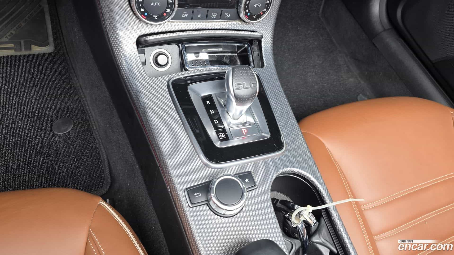 SLC-Class Mercedes-Benz 2017.7-INNER-009