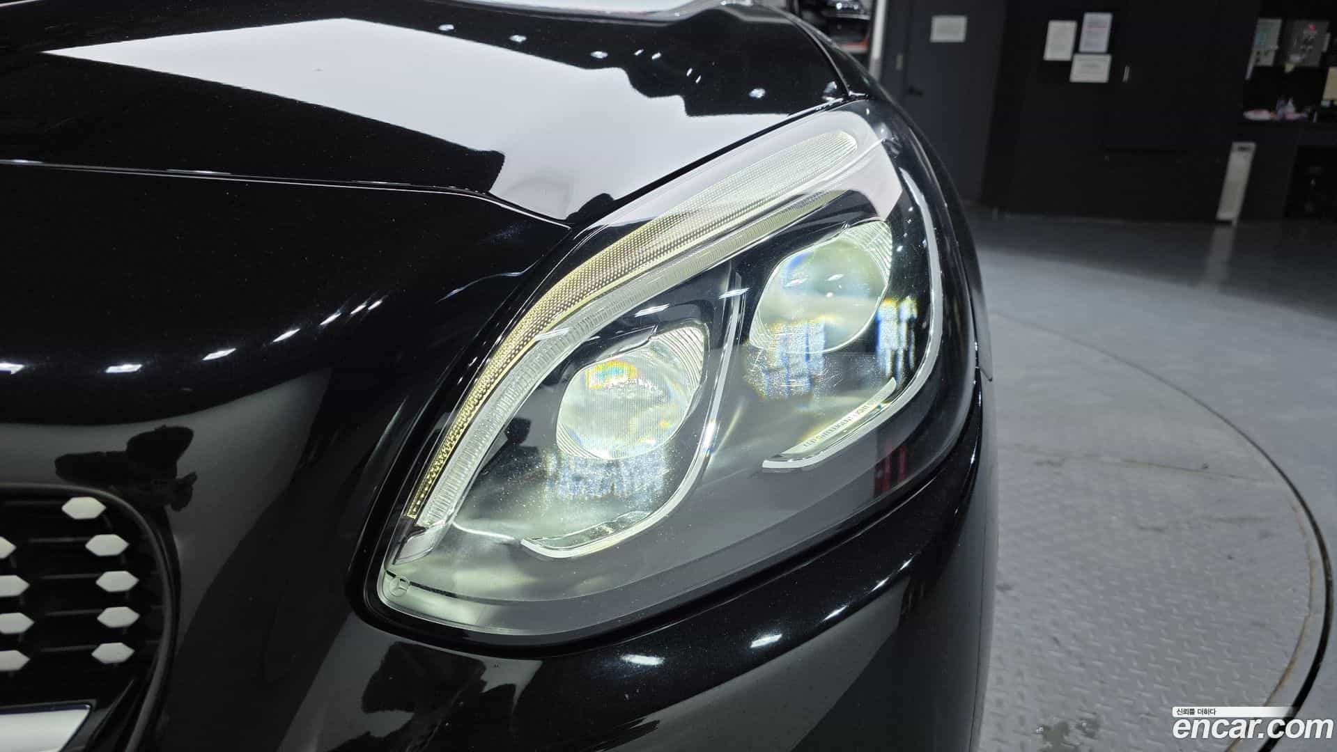 SLC-Class Mercedes-Benz 2017.7-OUTER-032