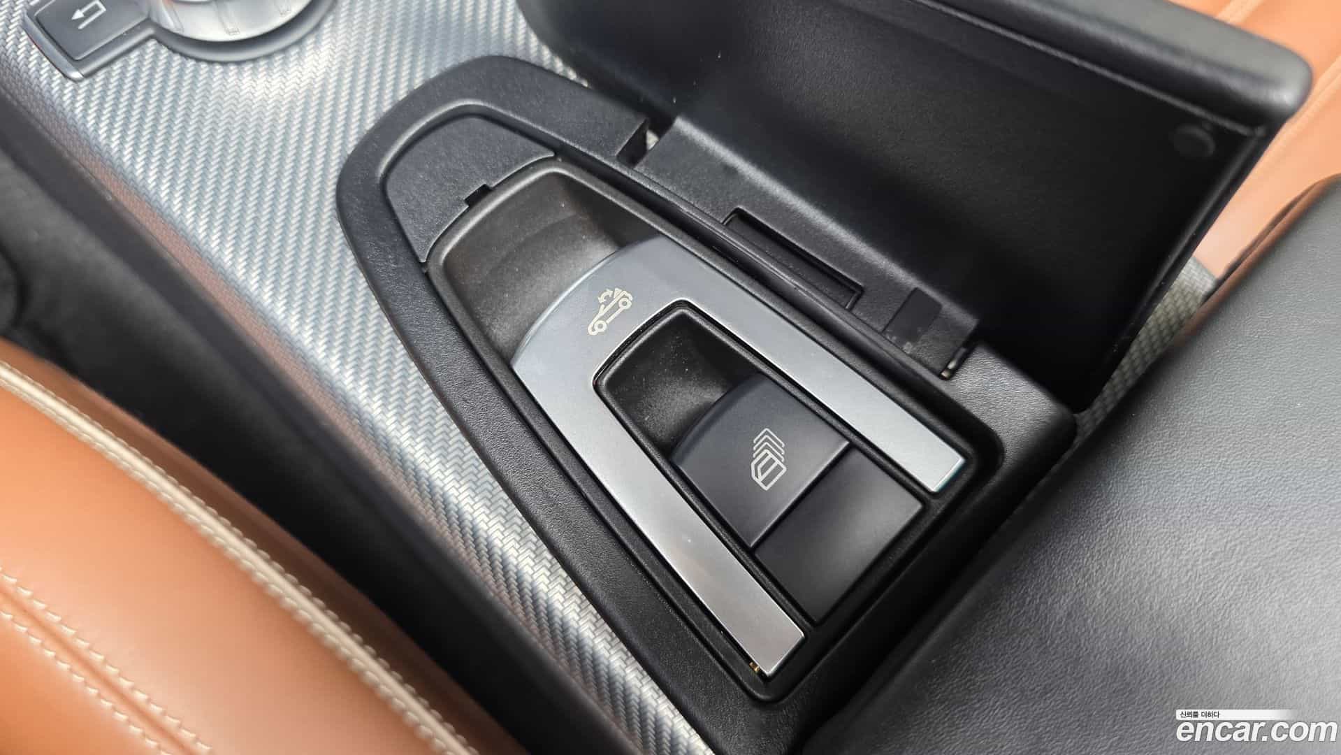 SLC-Class Mercedes-Benz 2017.7-INNER-036