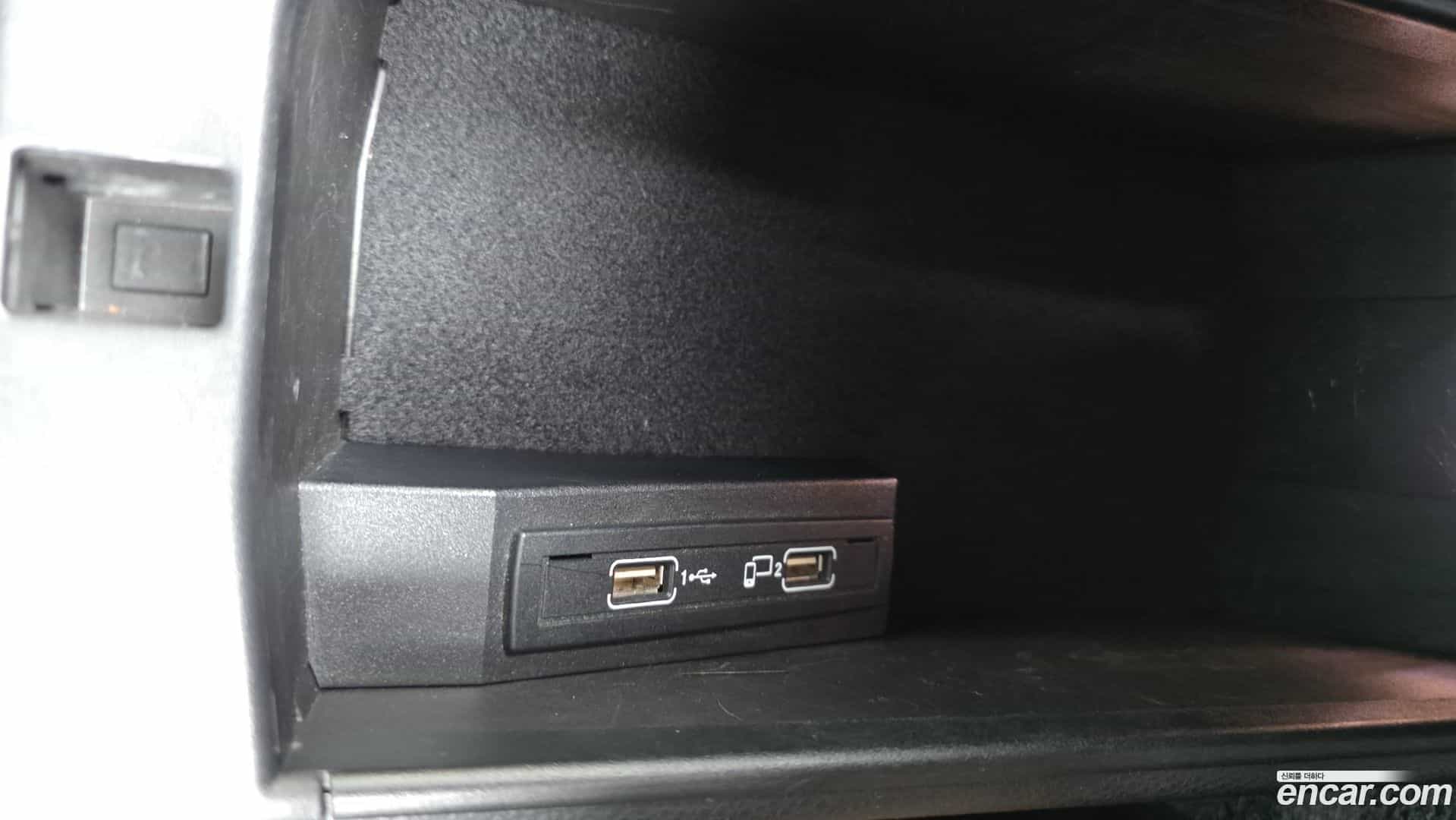SLC-Class Mercedes-Benz 2017.7-OPTION-041