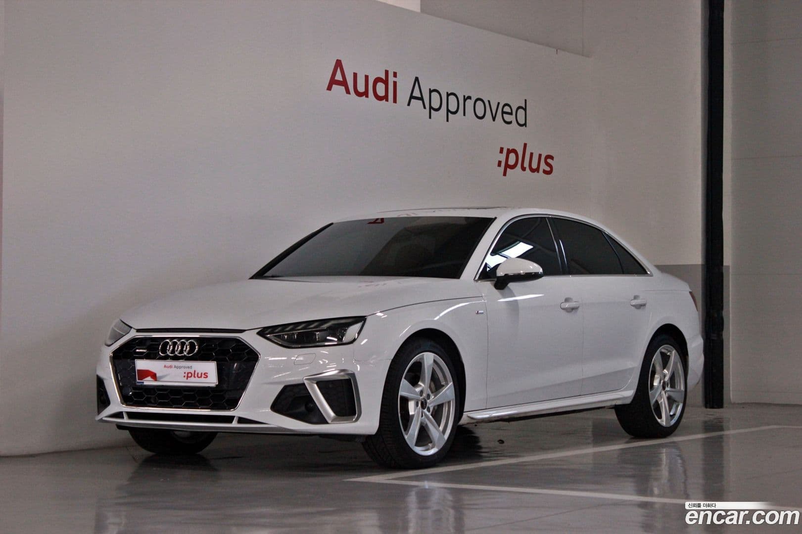 Main__Slider__Photo:A4 Audi 2022.5-0
