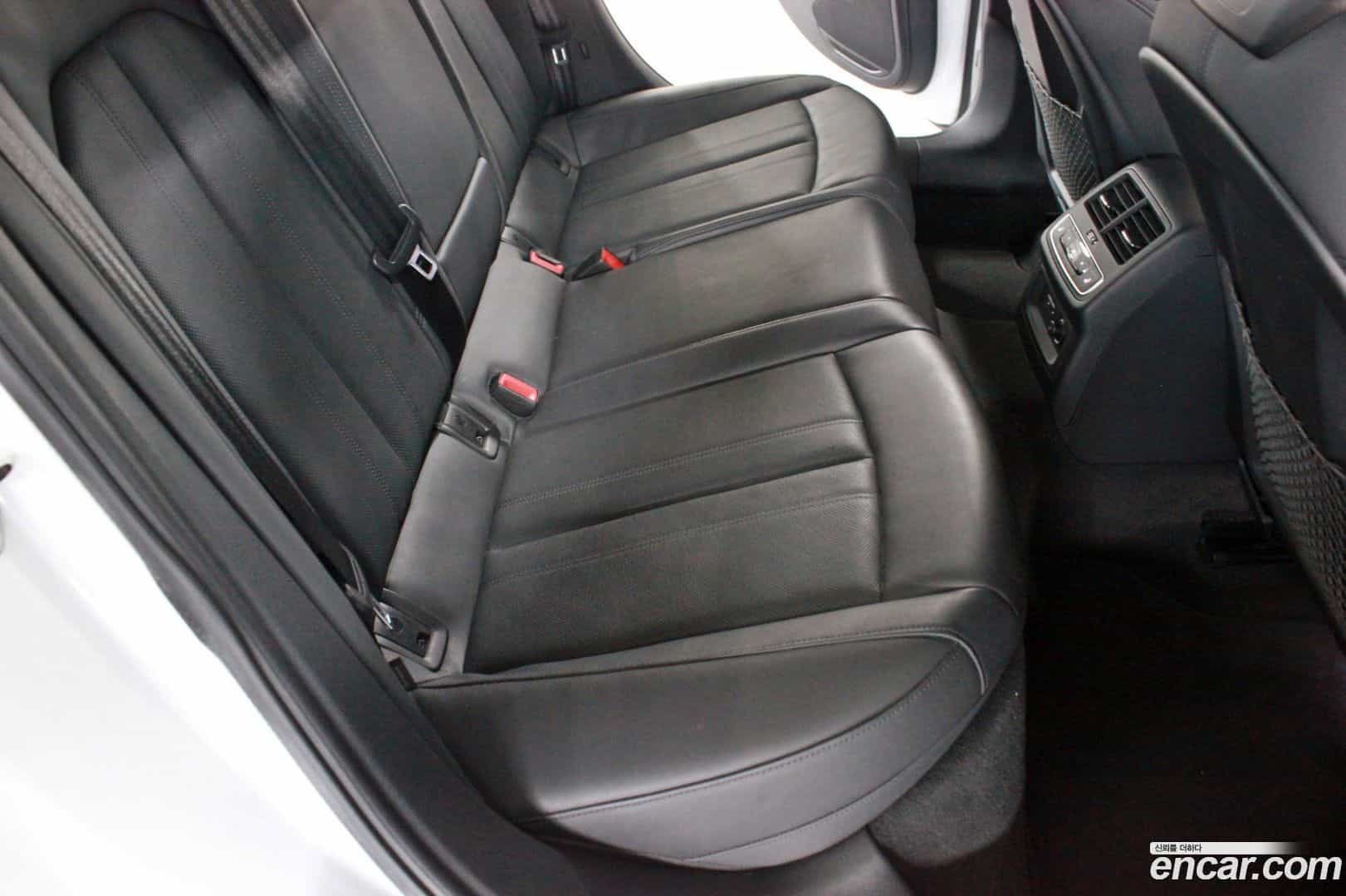 A4 Audi 2022.5-OPTION-022