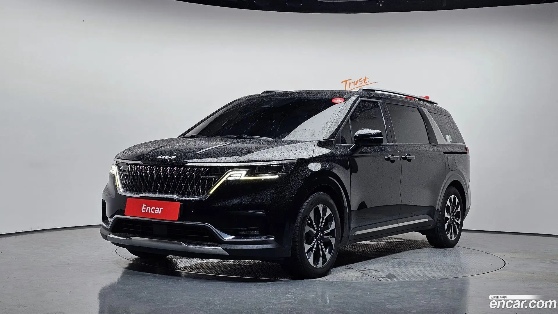 Main__Slider__Photo:Canival Kia 2022.0-0