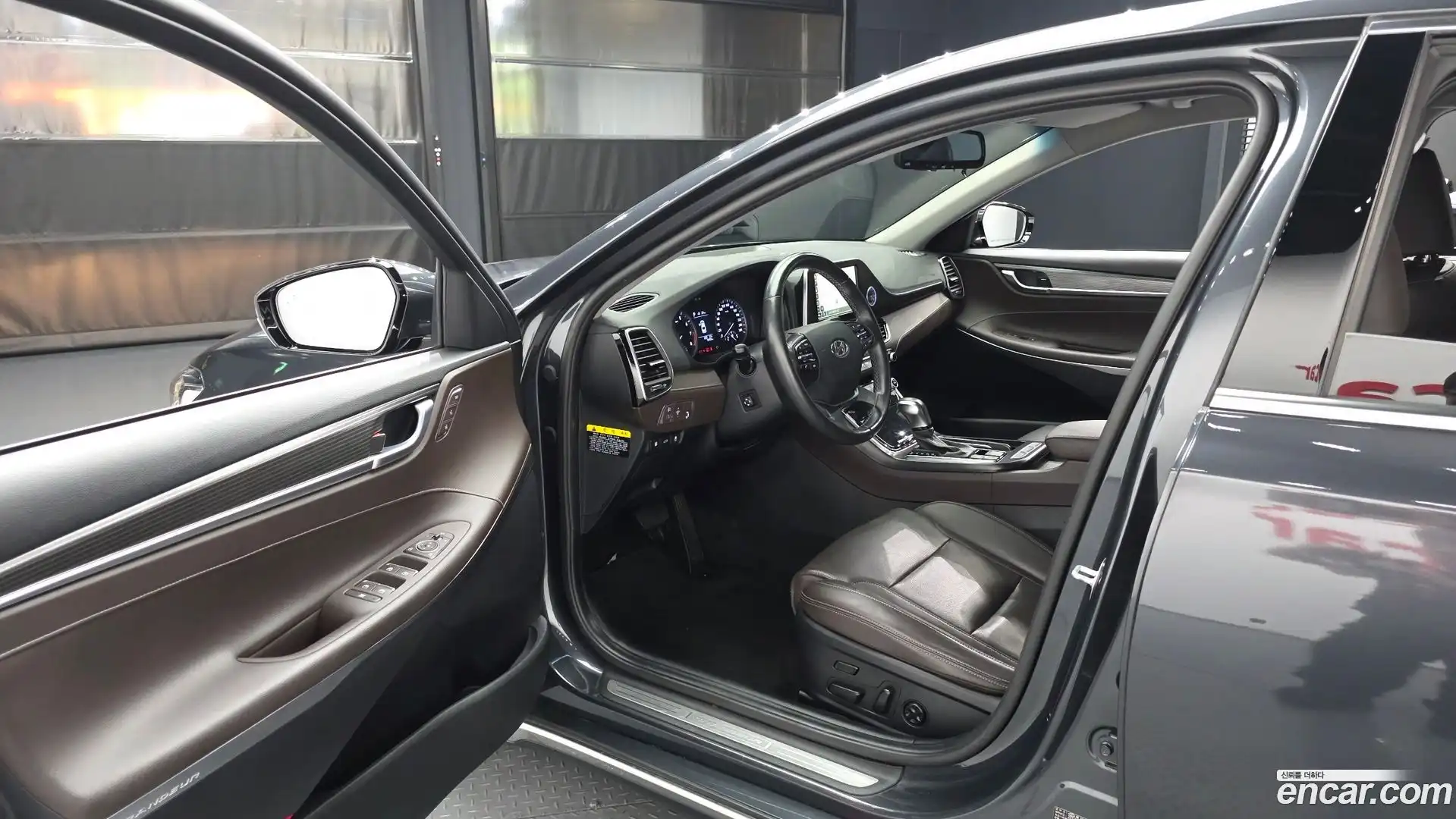 Grandeur Hyundai 2017.4-INNER-010