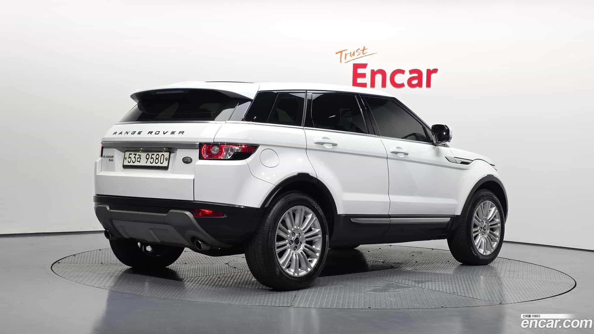 Range Rover Evoque Land Rover 2013.4-OUTER-002