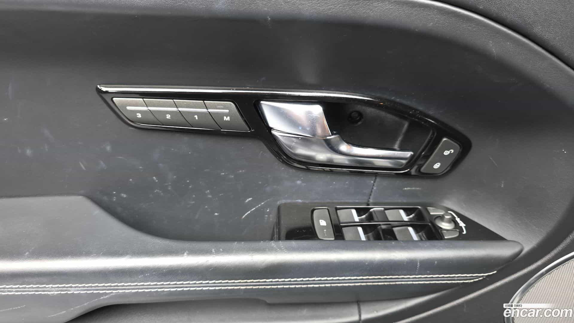 Range Rover Evoque Land Rover 2013.4-OPTION-022