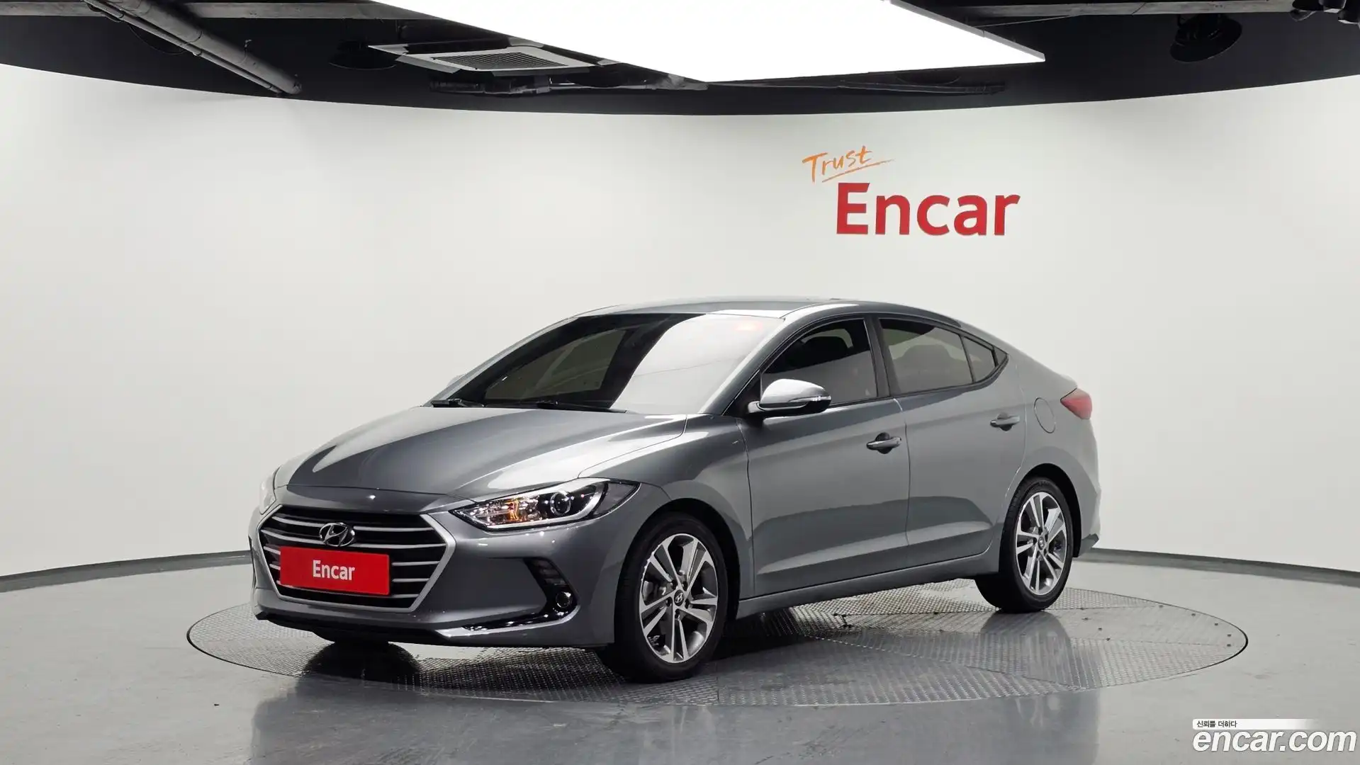AVANTE Hyundai 2018.8-OUTER-001