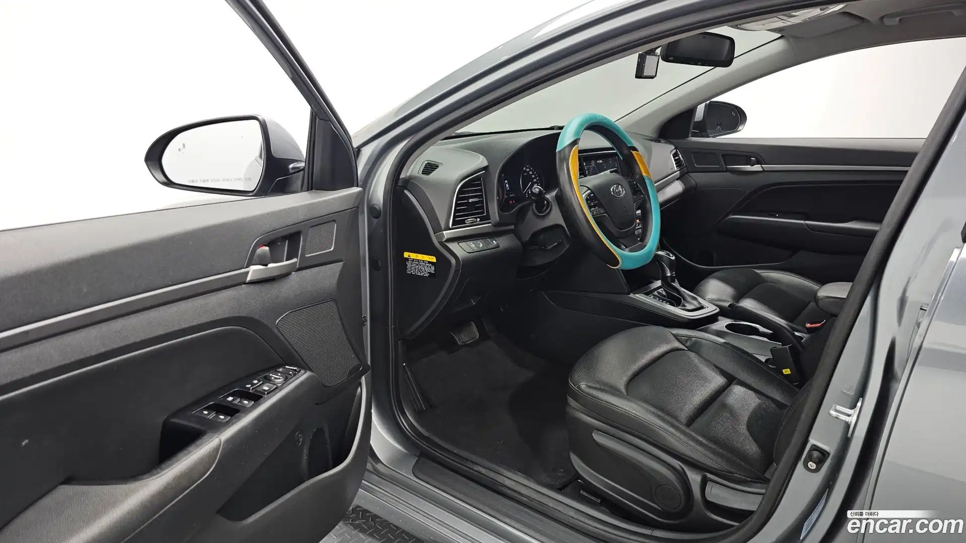 AVANTE Hyundai 2018.8-INNER-010