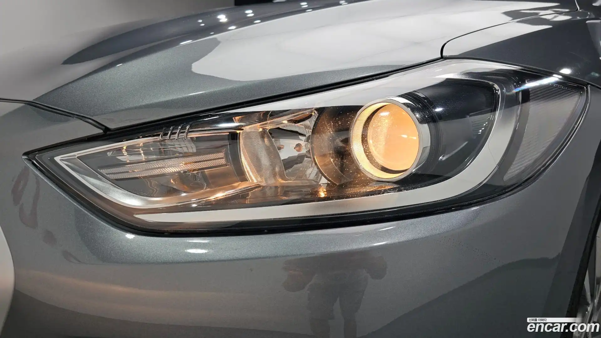 AVANTE Hyundai 2018.8-OUTER-032