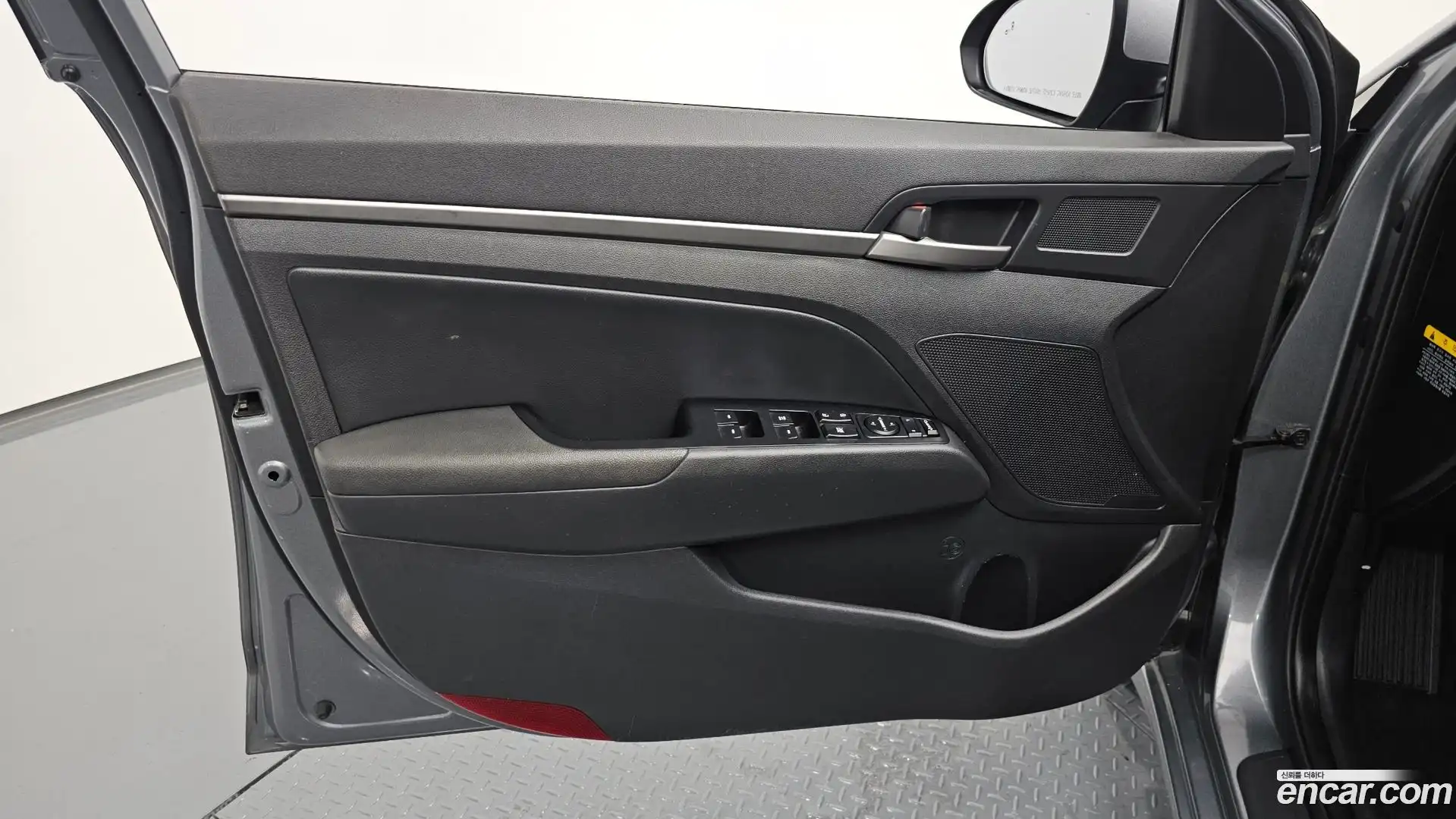 AVANTE Hyundai 2018.8-INNER-034