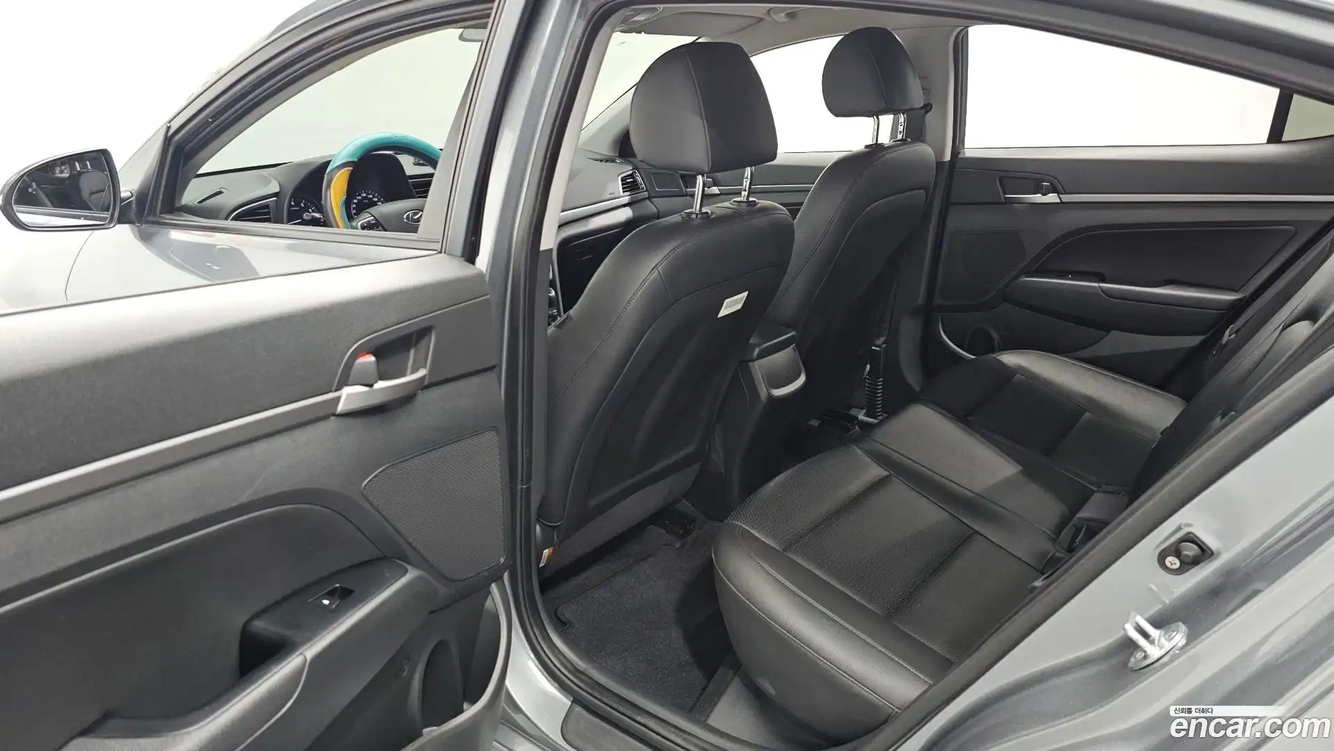 AVANTE Hyundai 2018.8-INNER-036