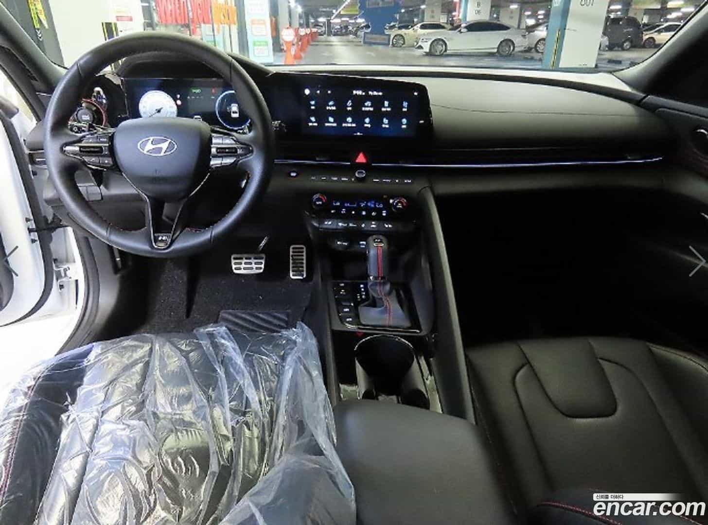 AVANTE Hyundai 2025.1-INNER-010