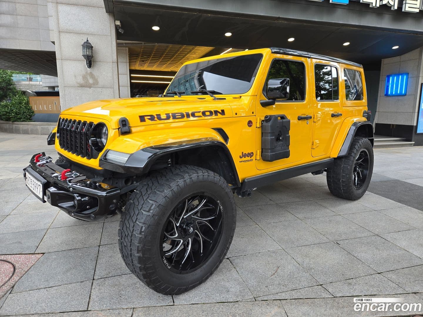 Main__Slider__Photo:Wrangler Jeep 2021.5-0