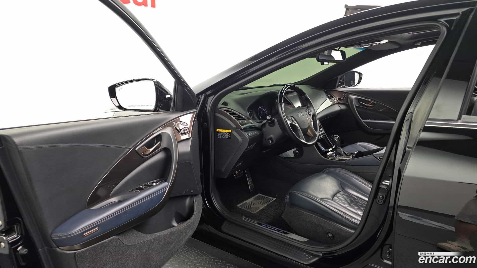 Grandeur Hyundai 2016.5-INNER-010