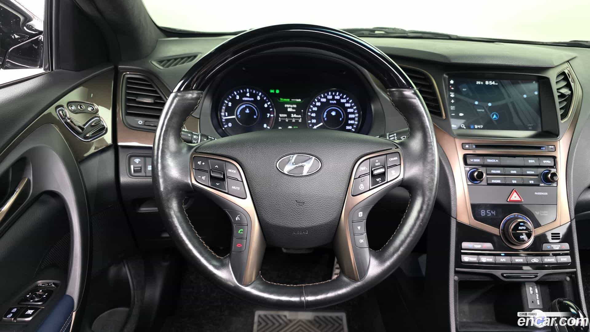 Grandeur Hyundai 2016.5-OPTION-016