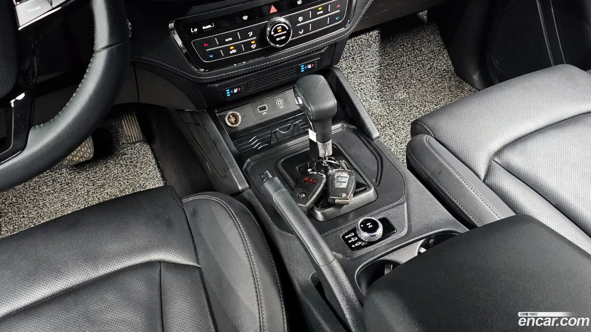 Rexton KG Mobility 2021.9-INNER-009