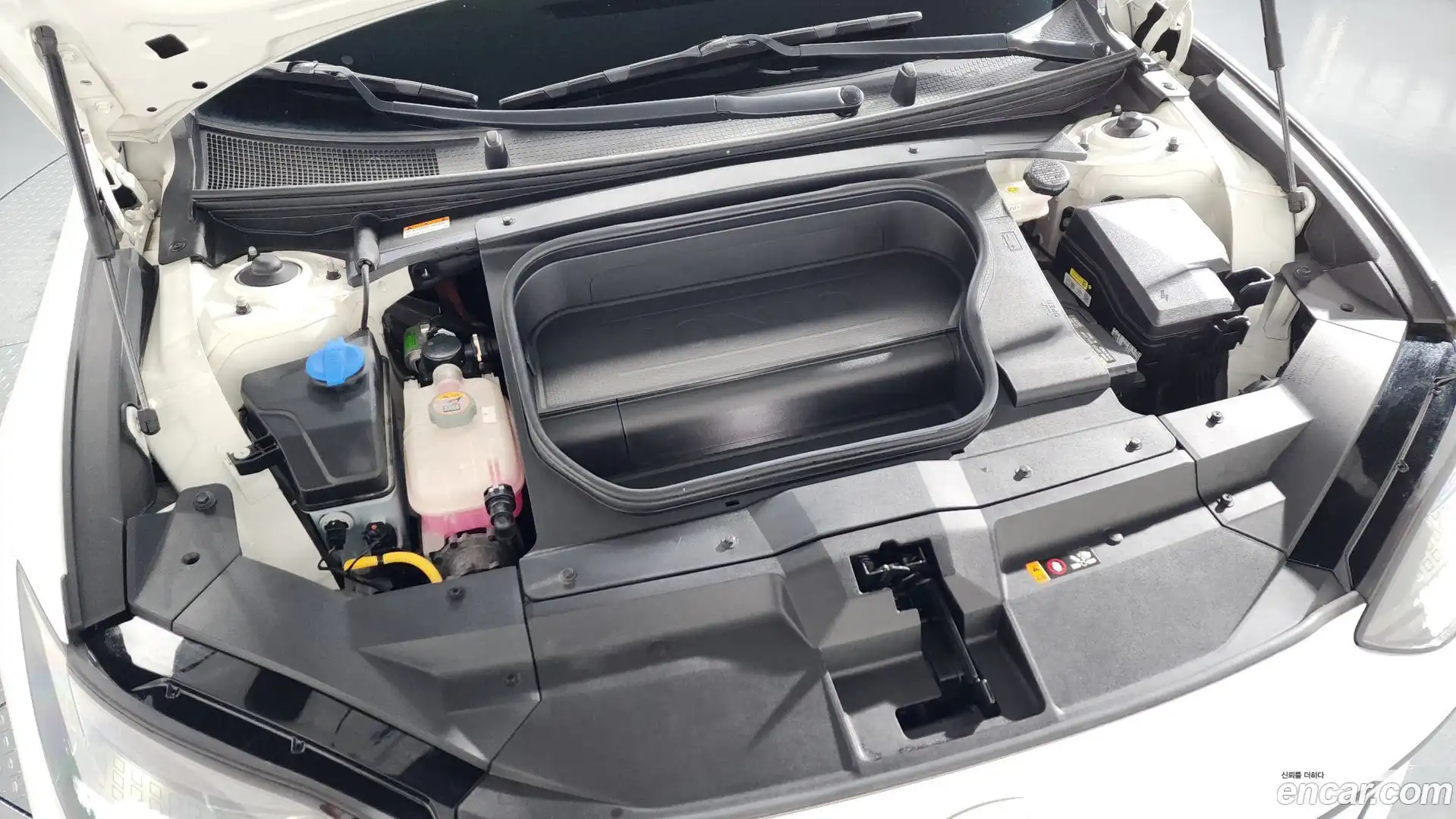 Ioniq6 Hyundai 2022.11-OUTER-006