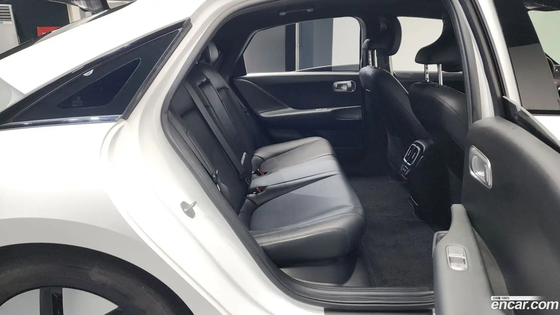 Ioniq6 Hyundai 2022.11-OPTION-015