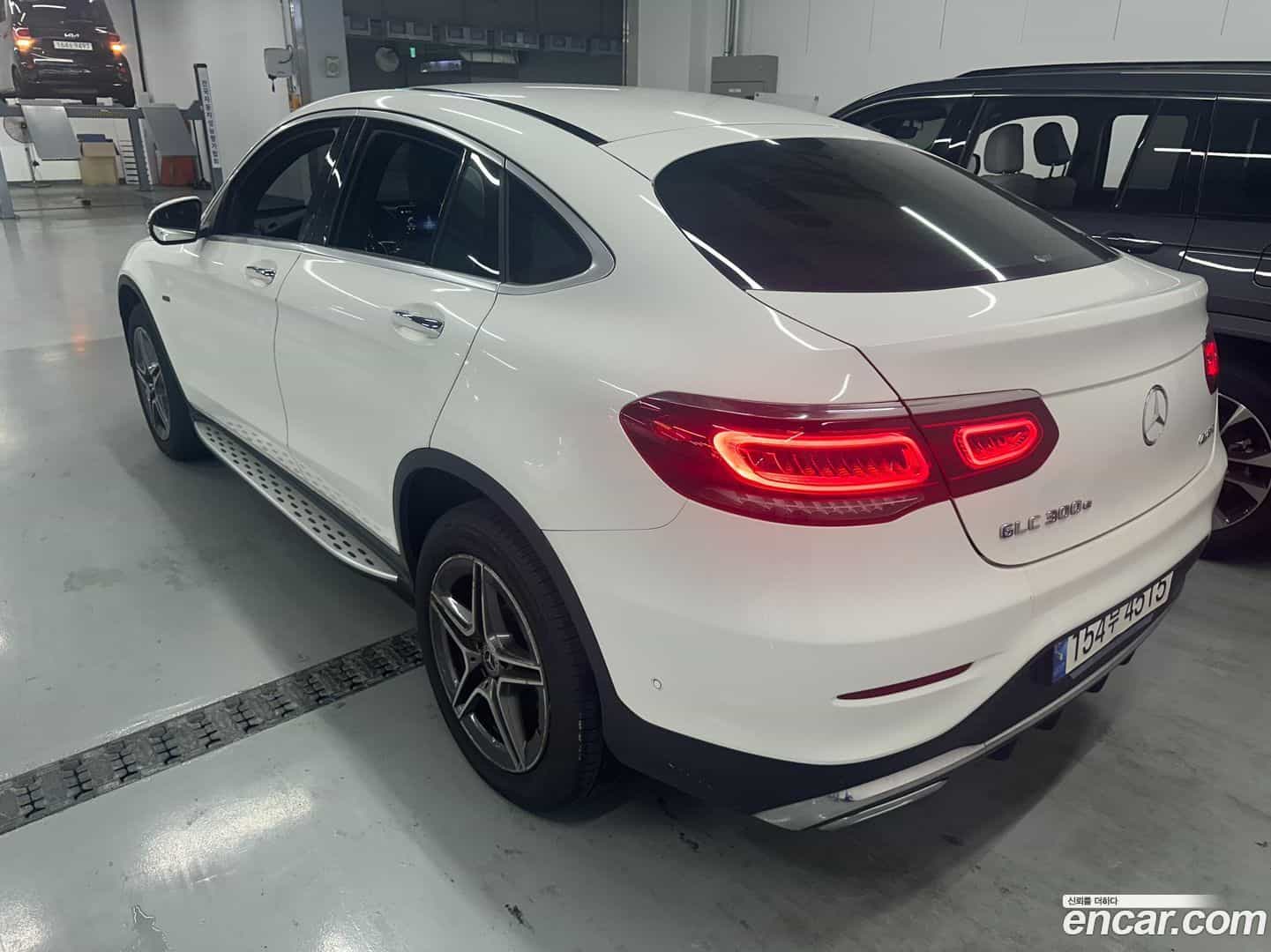 GLC-Class Mercedes-Benz 2021.4-OUTER-006
