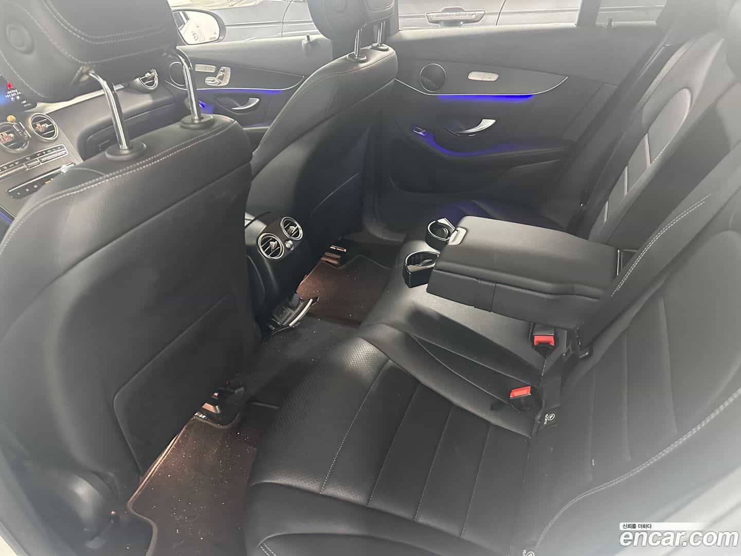 GLC-Class Mercedes-Benz 2021.4-INNER-009