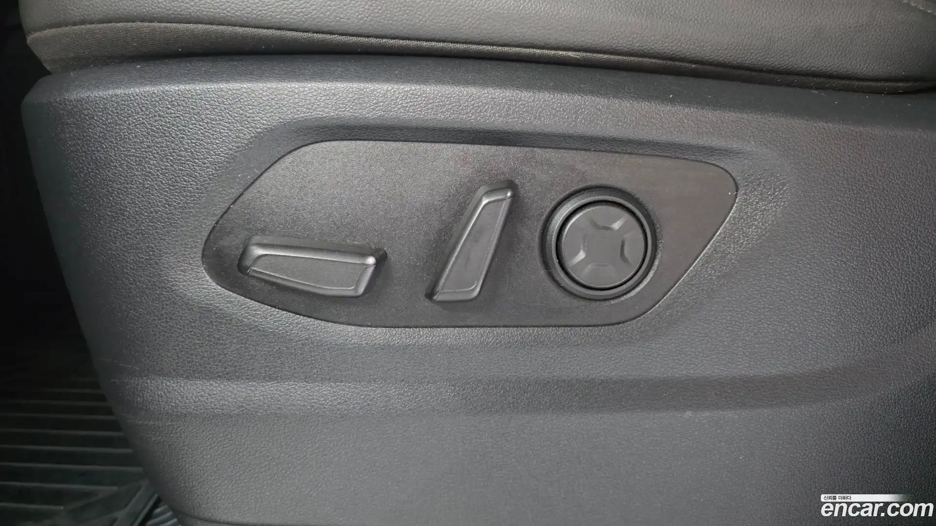 Staria Hyundai 2022.7-OPTION-044