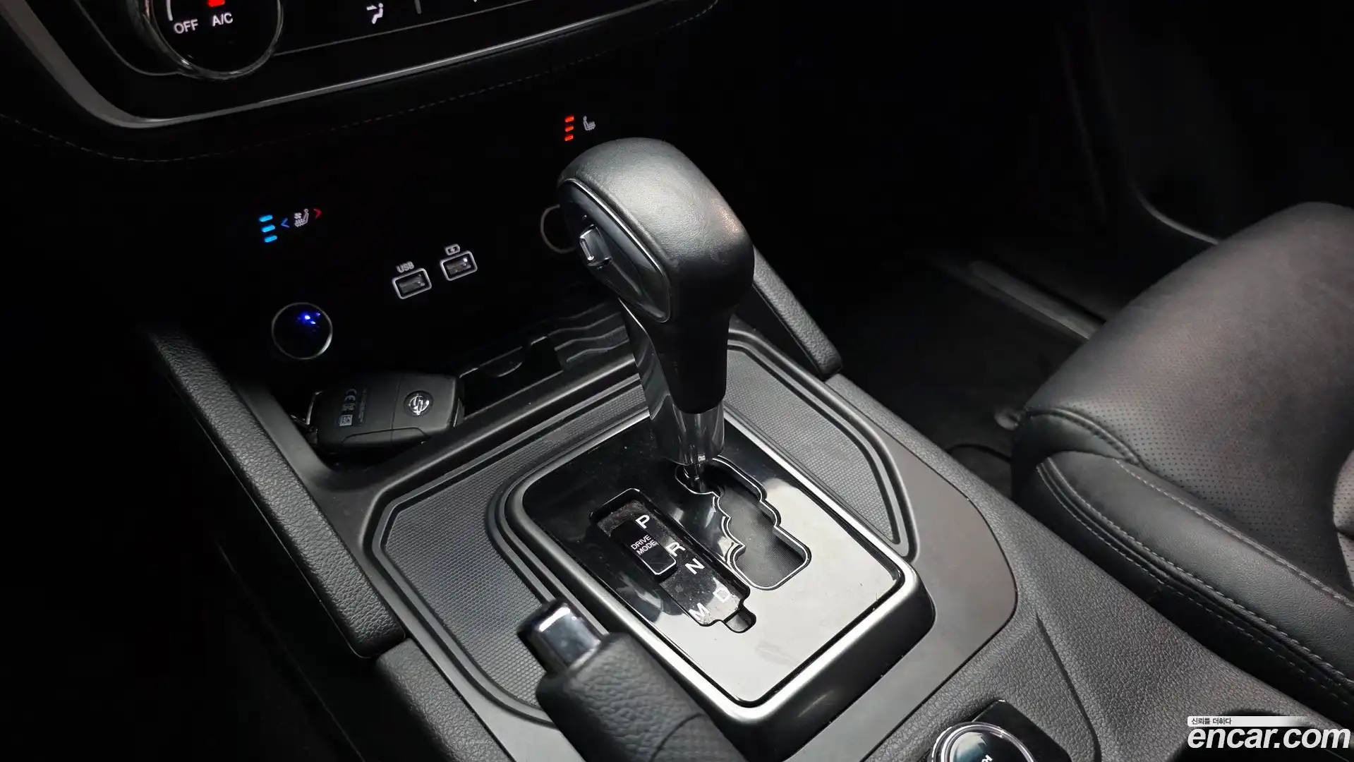 Rexton KG Mobility 2022.7-INNER-009