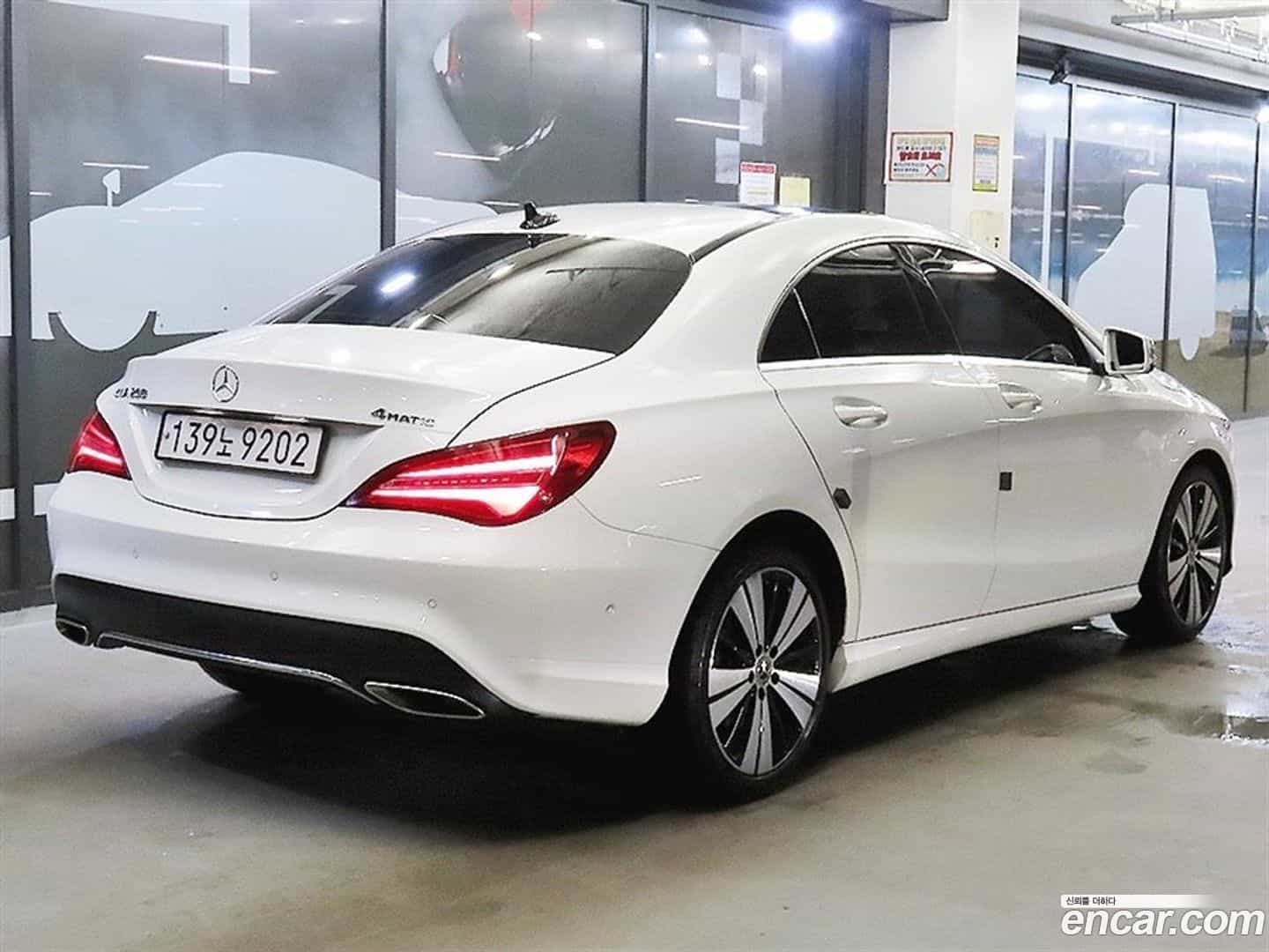 CLA-Class Mercedes-Benz 2017.9-OUTER-004
