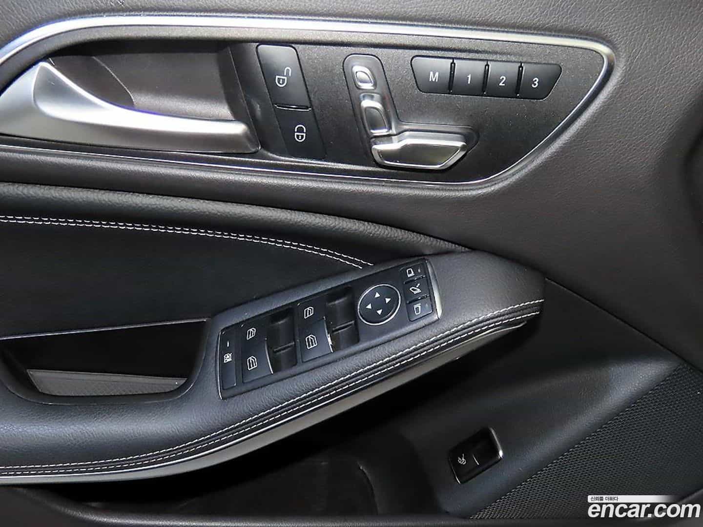 CLA-Class Mercedes-Benz 2017.9-OPTION-018