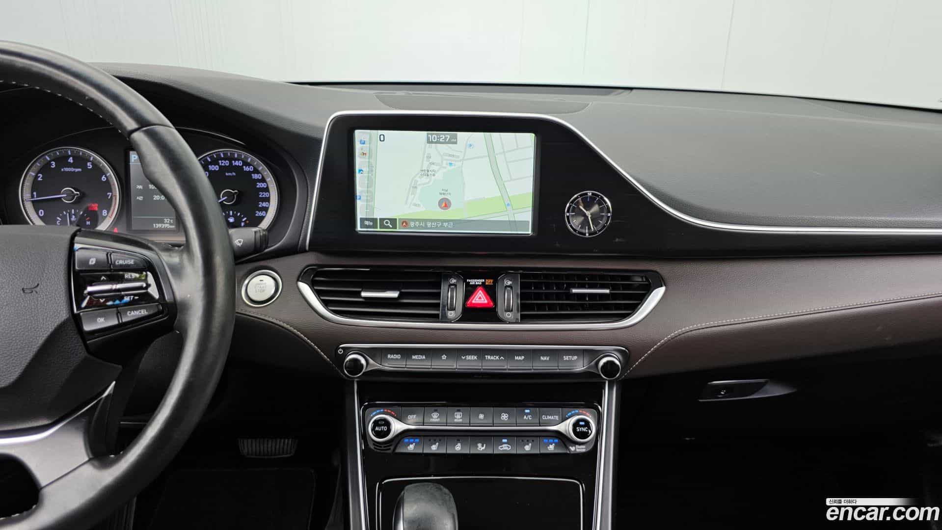 Grandeur Hyundai 2018.8-OPTION-017