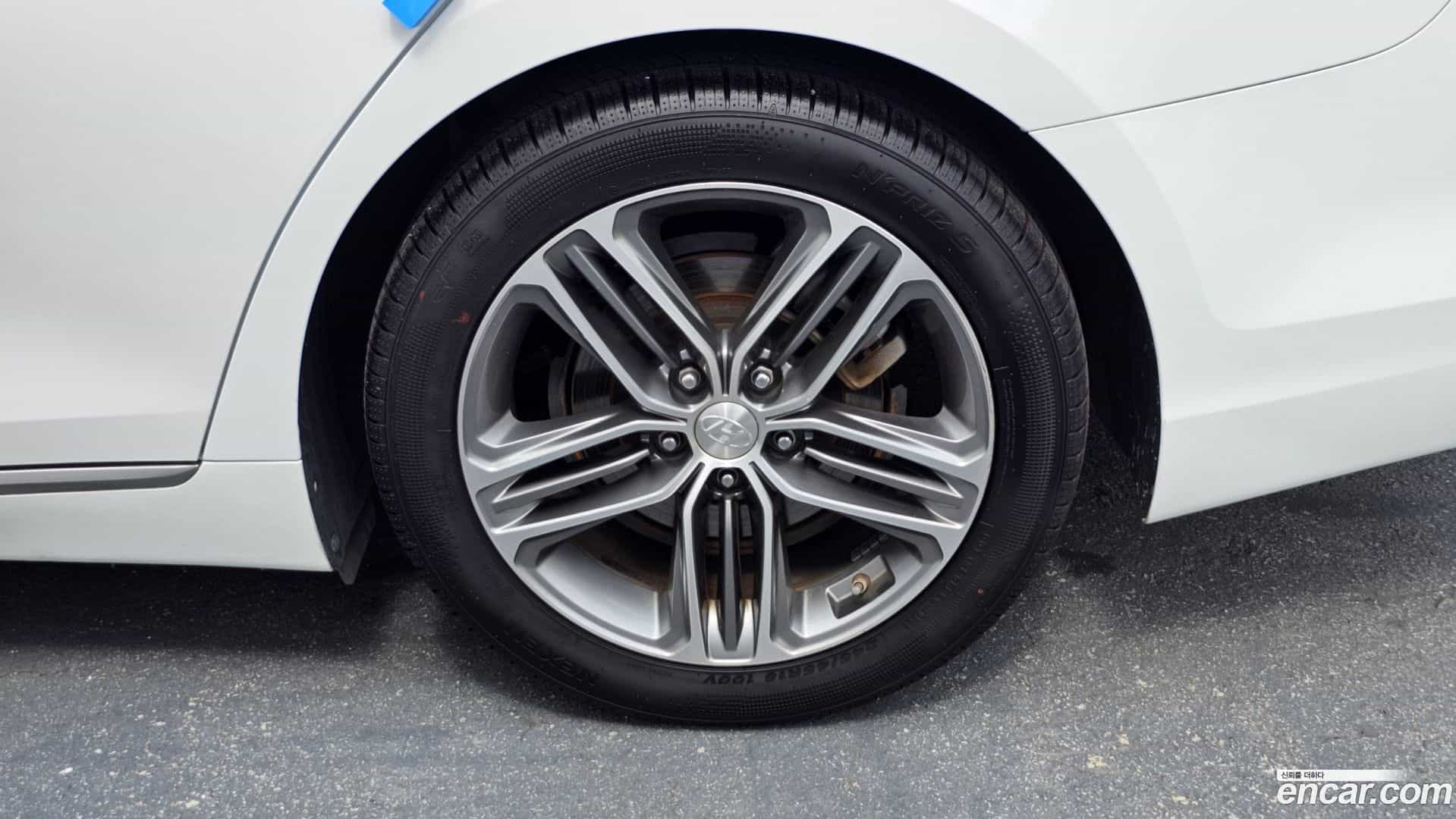 Grandeur Hyundai 2018.8-OUTER-031