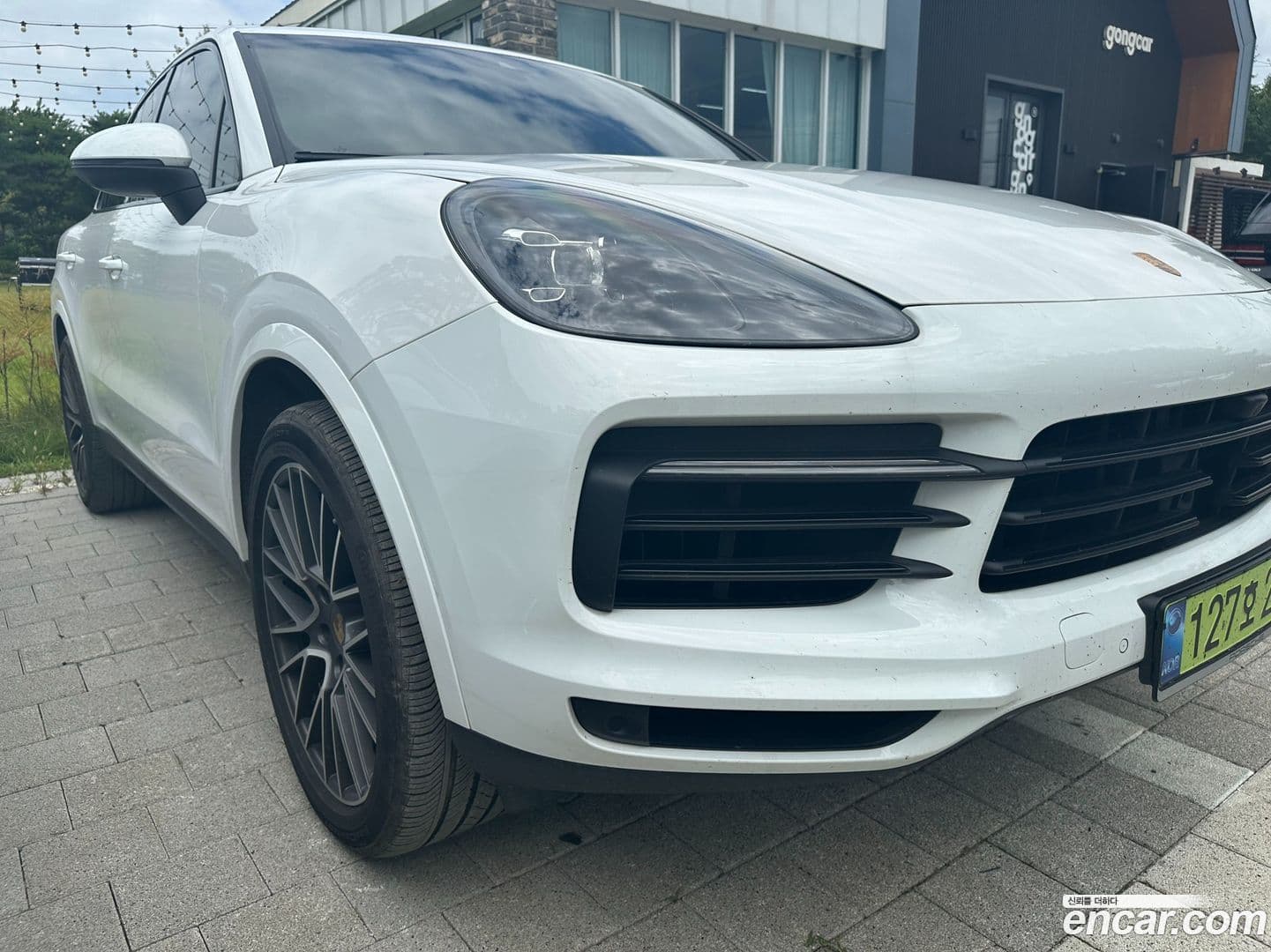 Main__Slider__Photo:Cayenne Porsche 2023.4-0