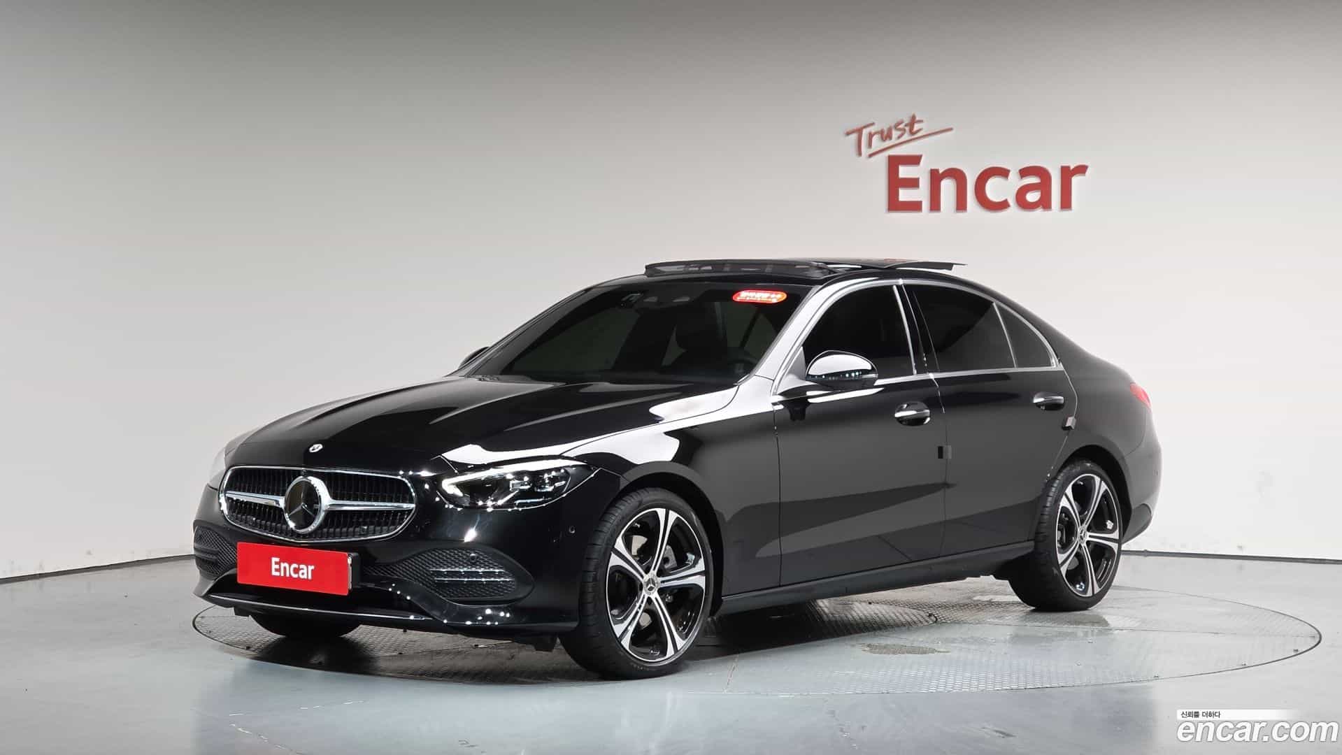 C-Class Mercedes-Benz 2023.1-THUMBNAIL-011