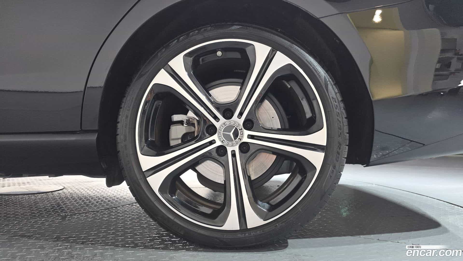 C-Class Mercedes-Benz 2023.1-OUTER-031