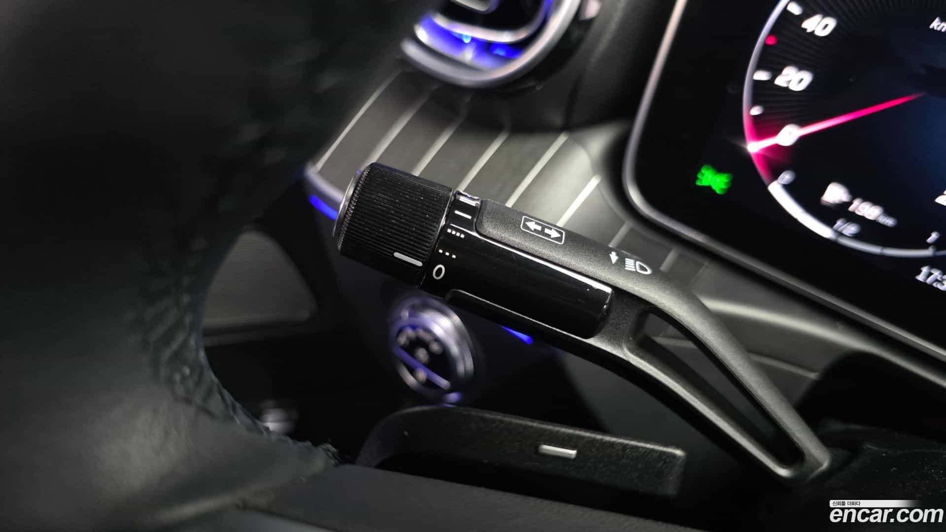 C-Class Mercedes-Benz 2023.1-OPTION-042