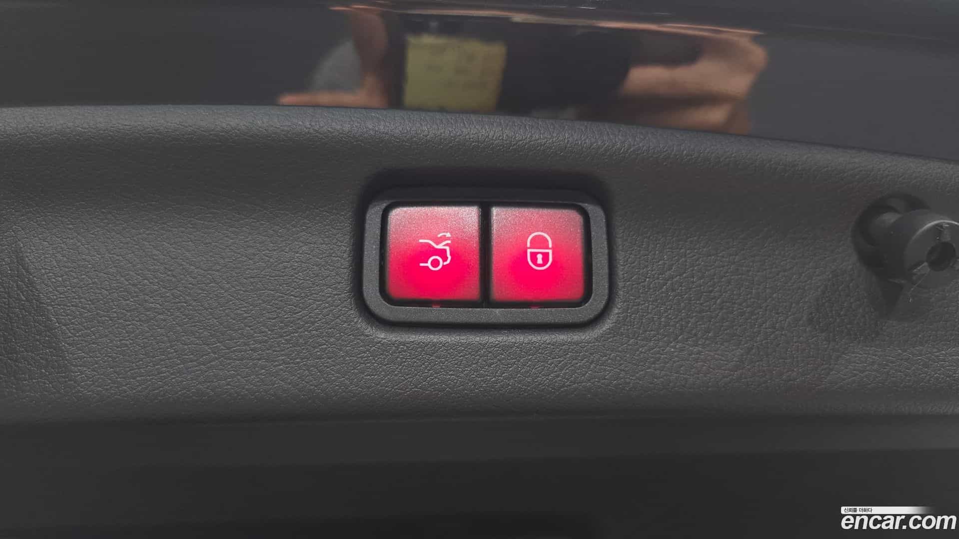 C-Class Mercedes-Benz 2023.1-OPTION-043