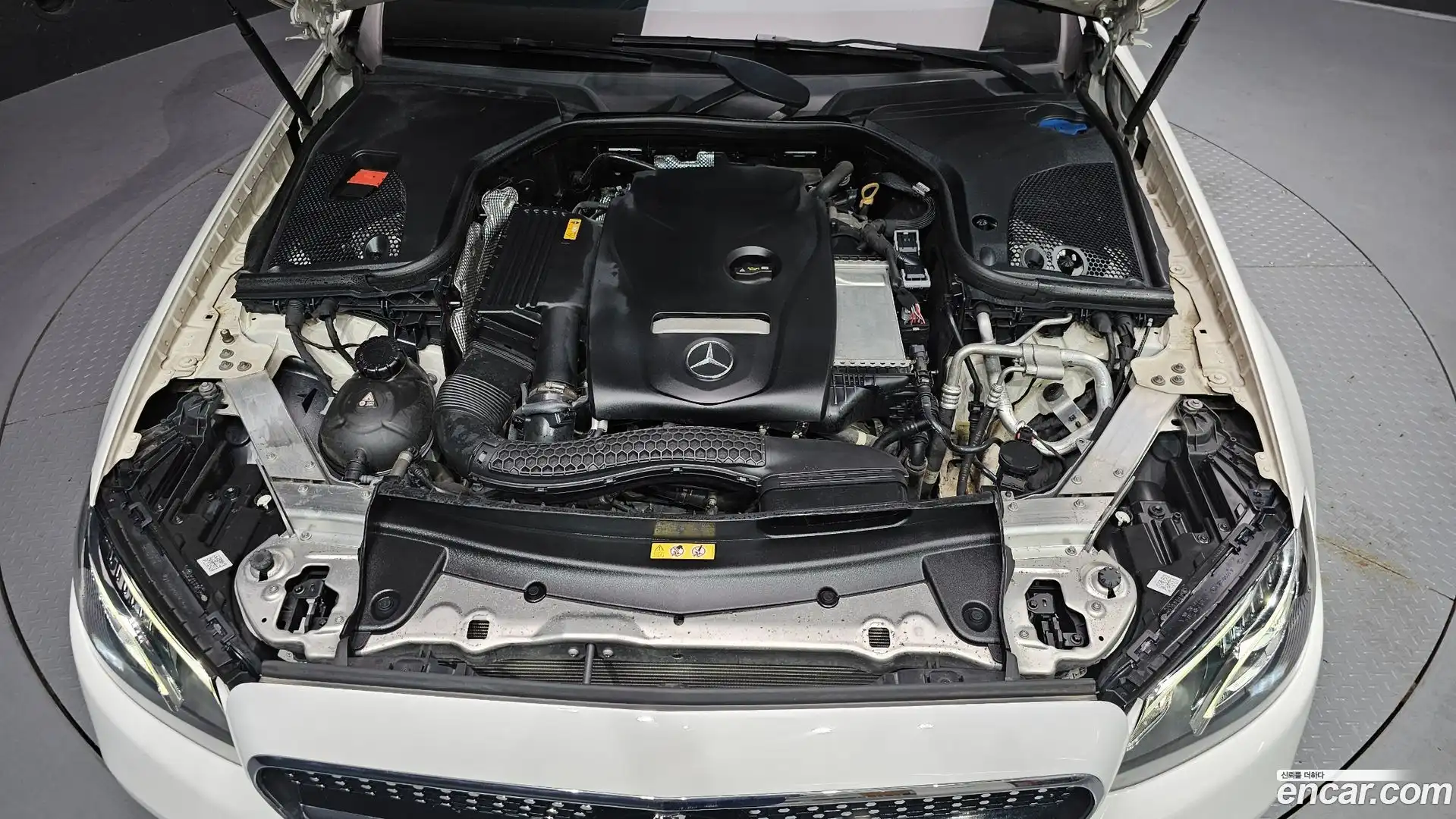 E-Class Mercedes-Benz 2019.5-OUTER-006