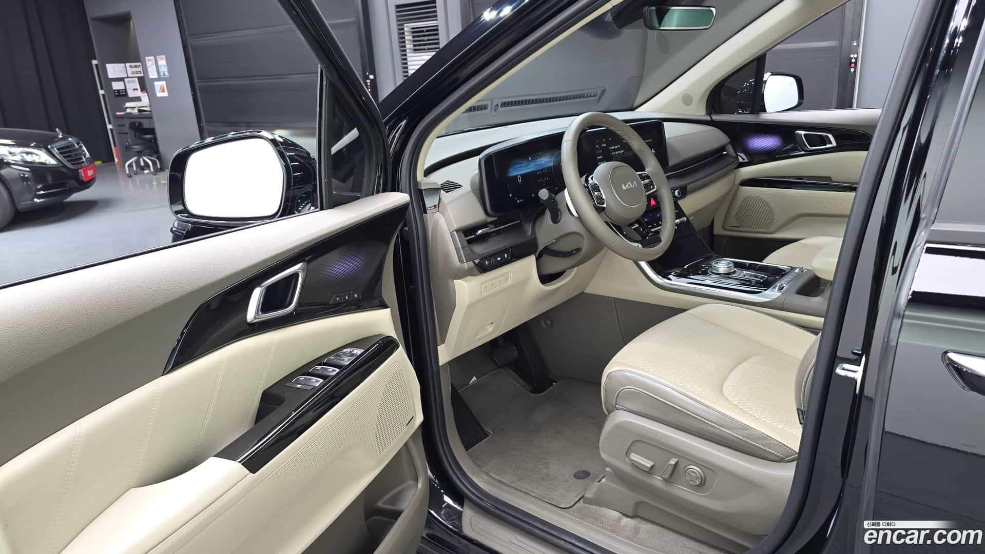 Canival Kia 2023.9-INNER-010