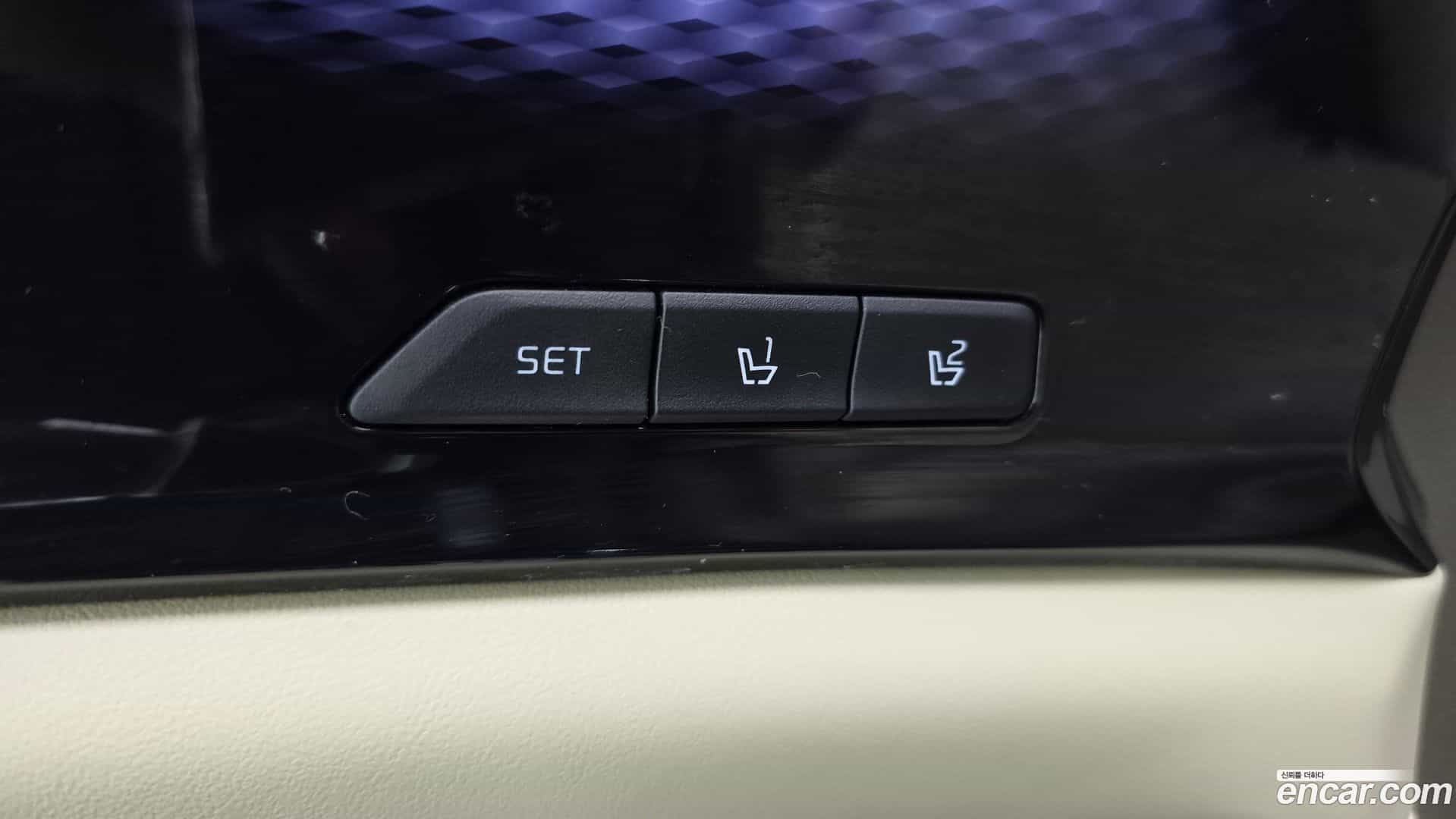 Canival Kia 2023.9-OPTION-019