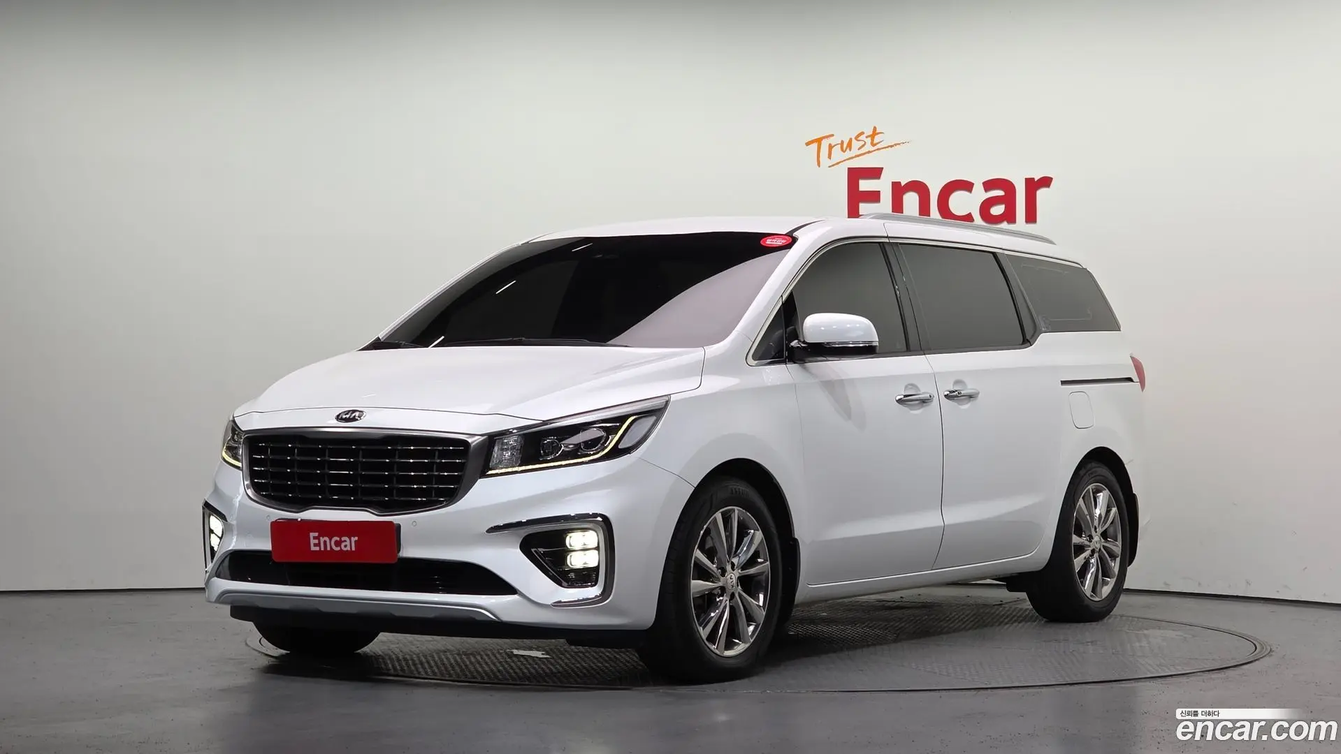Main__Slider__Photo:Canival Kia 2018.10-0
