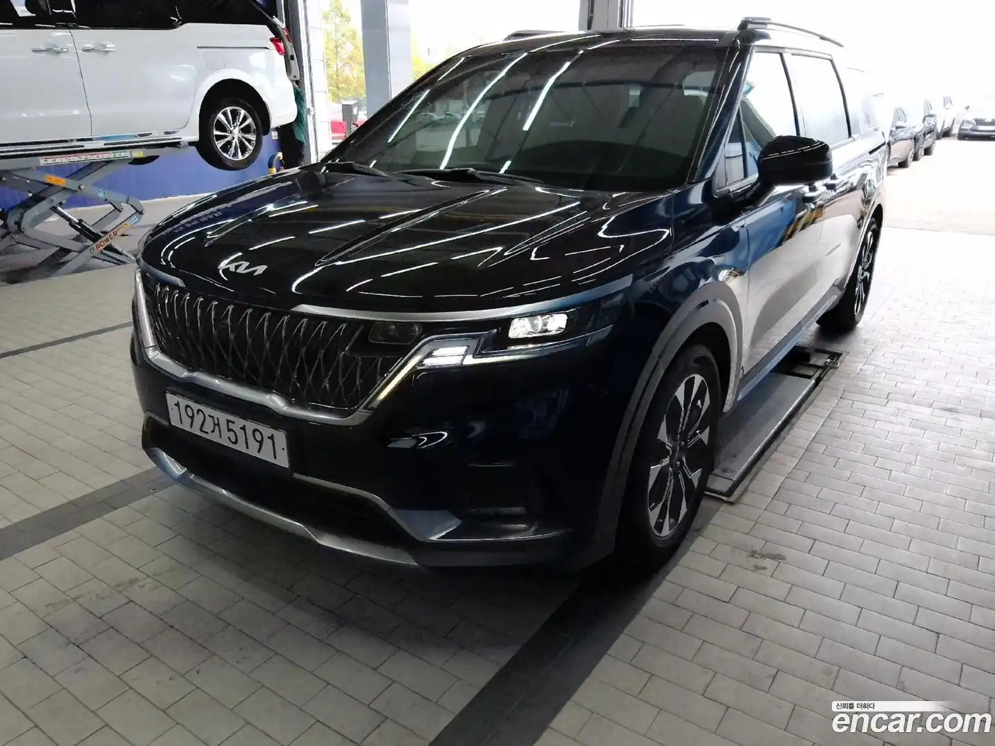 Canival Kia 2022.5-OUTER-001