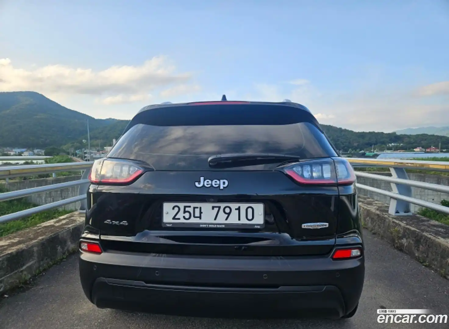 Cherokee Jeep 2018.11-OUTER-004
