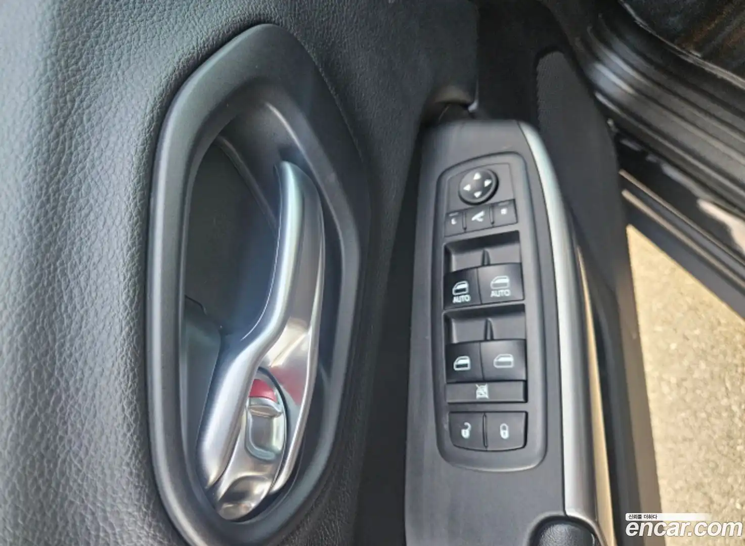 Cherokee Jeep 2018.11-INNER-009