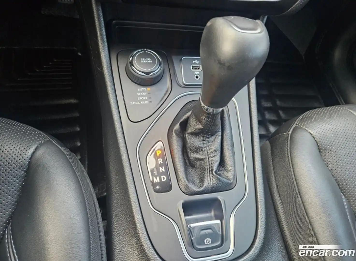 Cherokee Jeep 2018.11-INNER-010