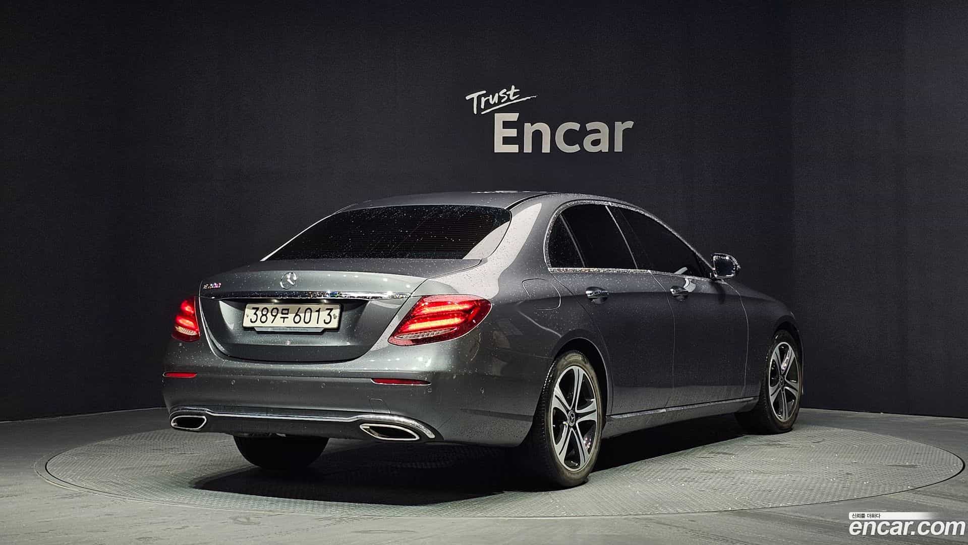 E-Class Mercedes-Benz 2017.1-OUTER-002