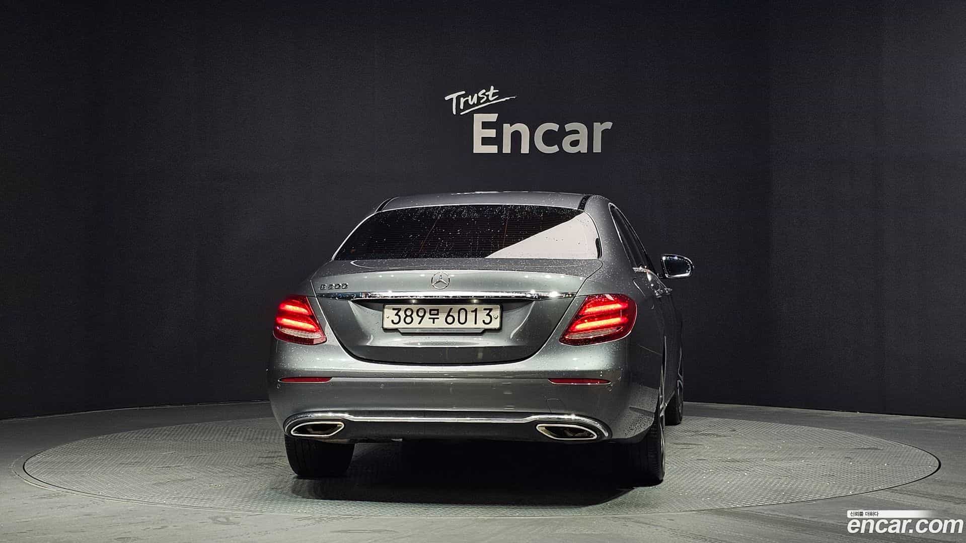 E-Class Mercedes-Benz 2017.1-OUTER-004