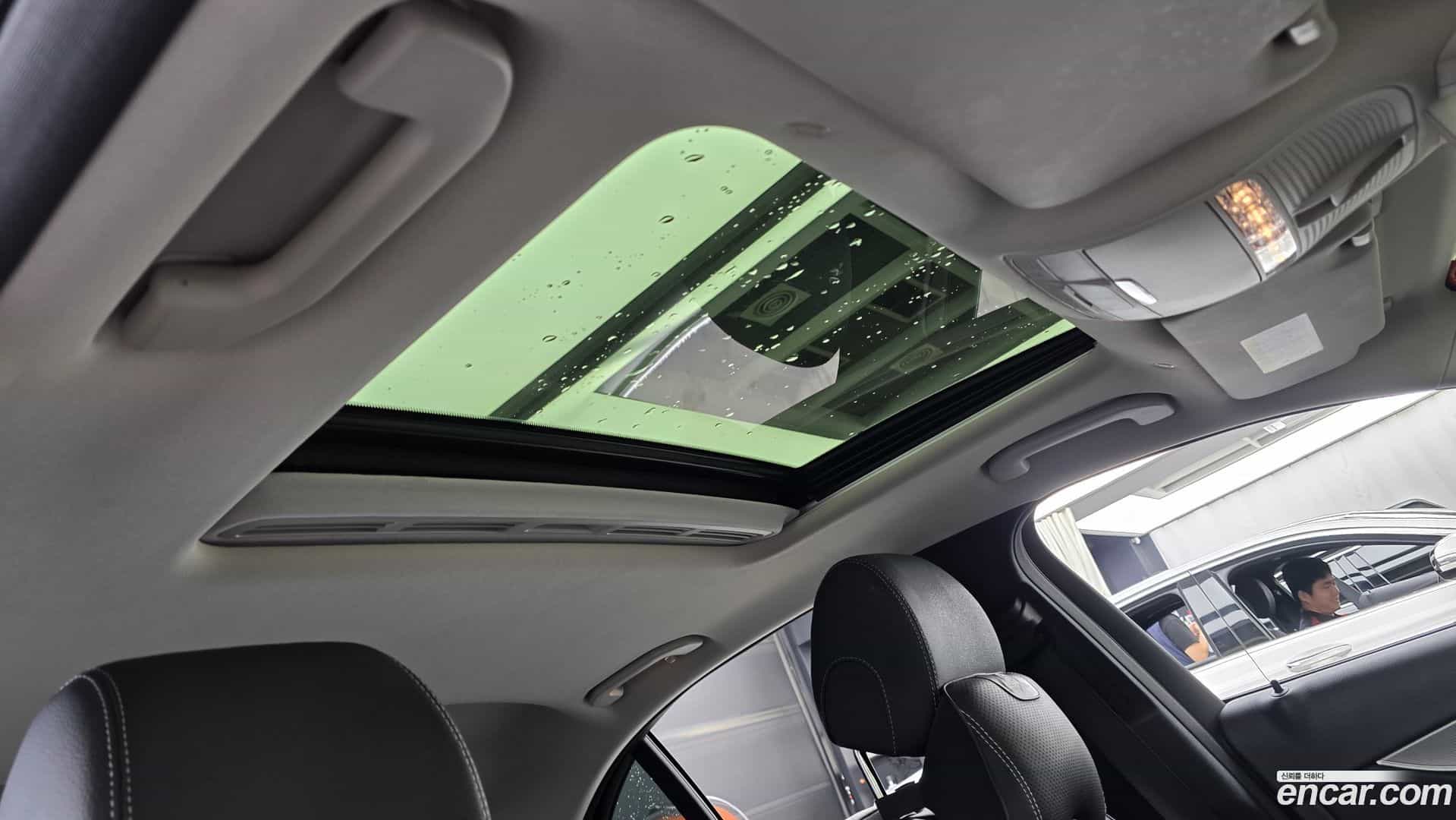 E-Class Mercedes-Benz 2017.1-OPTION-020