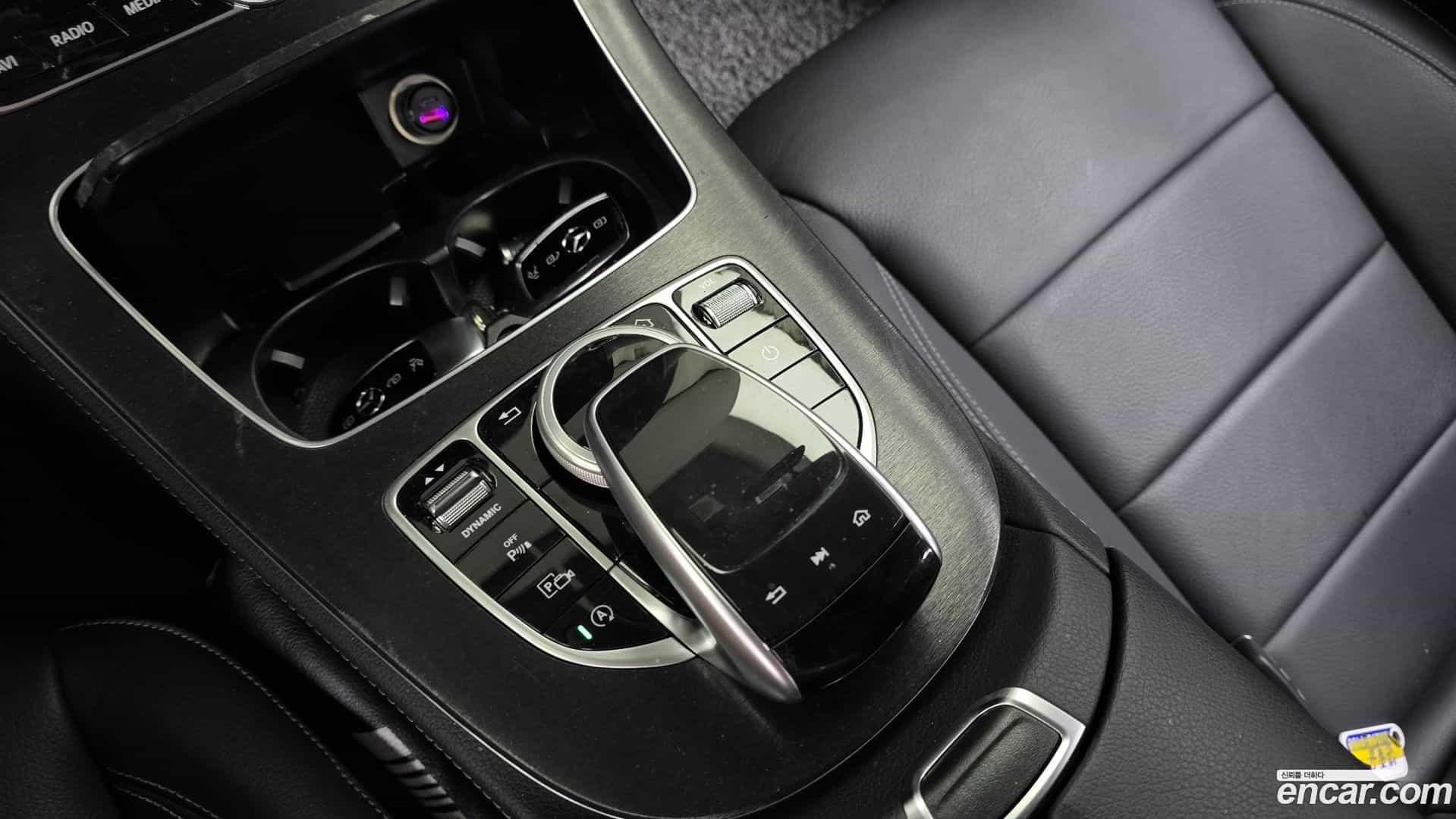 E-Class Mercedes-Benz 2017.1-OPTION-021