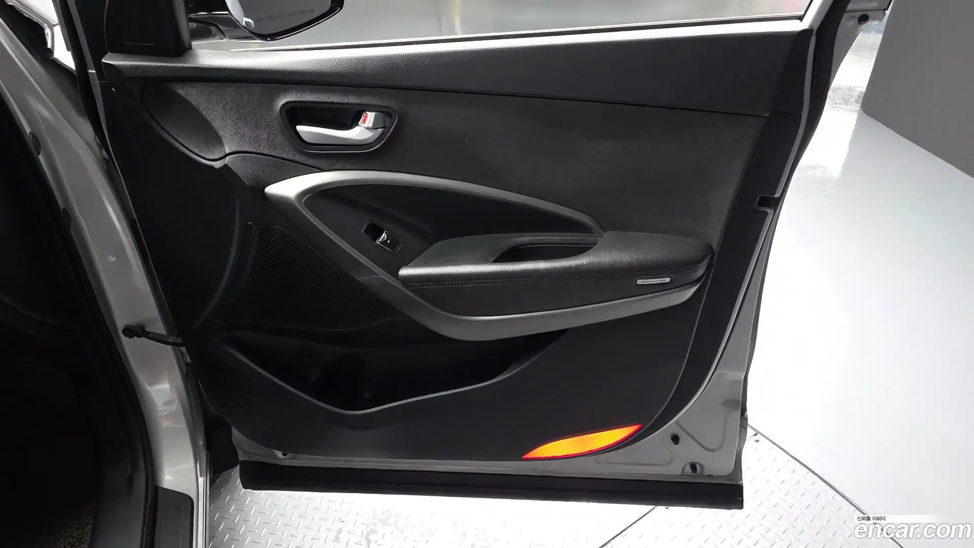Santafe Hyundai 2017.3-INNER-034