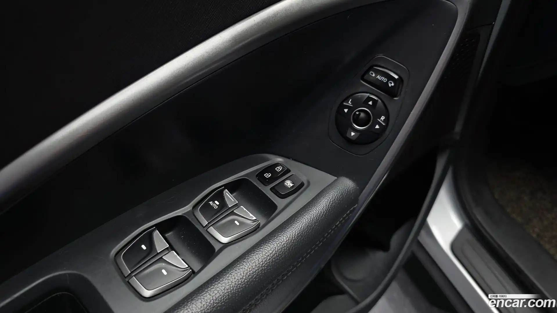 Santafe Hyundai 2017.3-OPTION-041